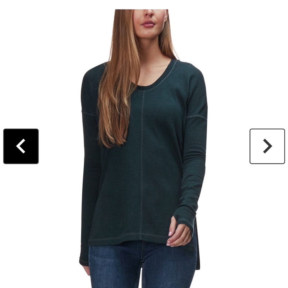 Mountain hardwear long sleeved shirt